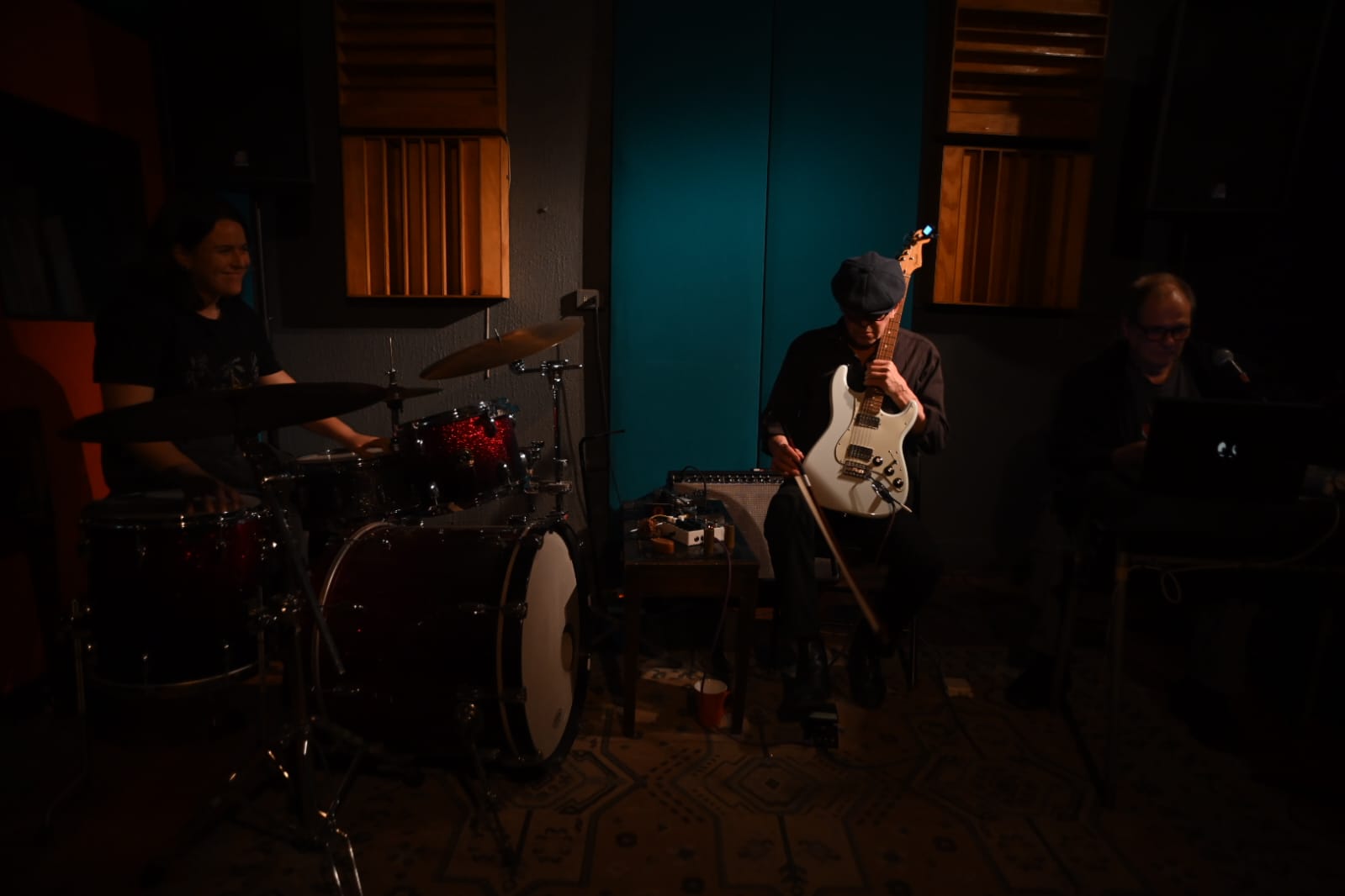 Schnee + Antonia Valladares + No Hnos Carrasco